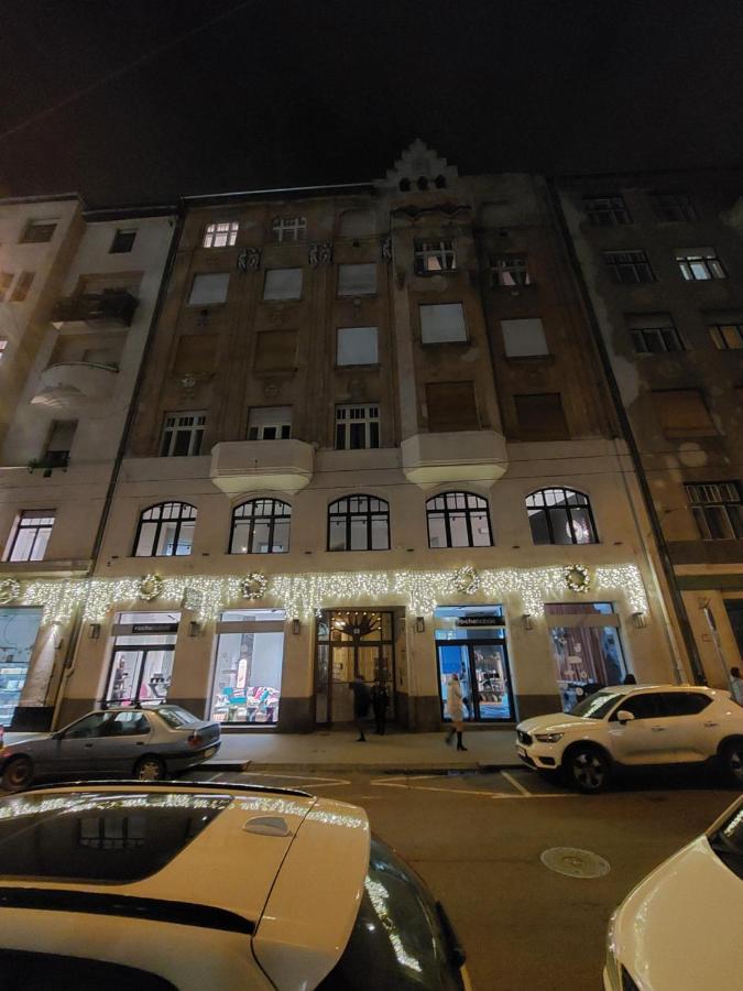 Suzan'S Apartment In The Heart Of Budapeszt Zewnętrze zdjęcie